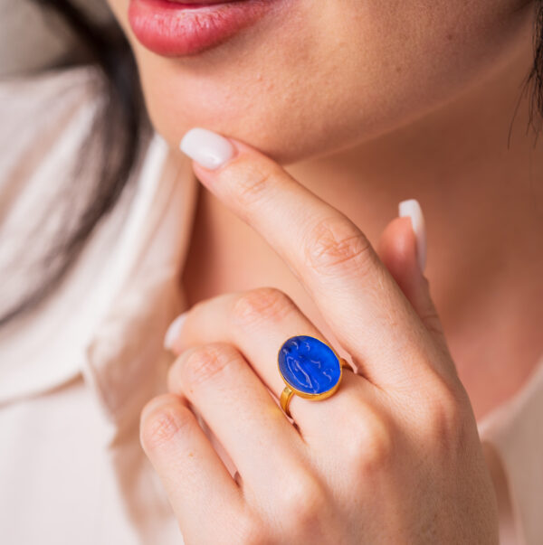 Dove-themed Women’s Ring